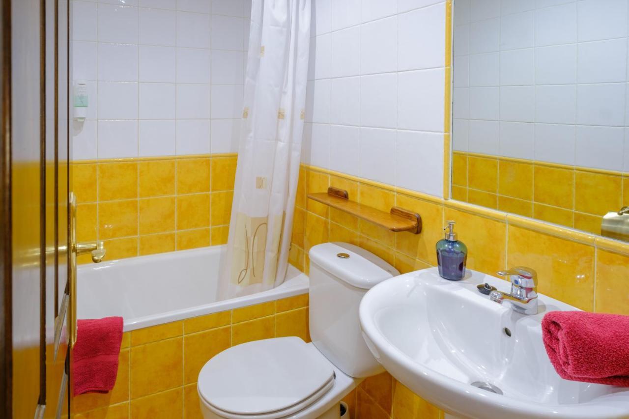 El Rincon De Andrea Apartamentos บีเอสกัส ภายนอก รูปภาพ