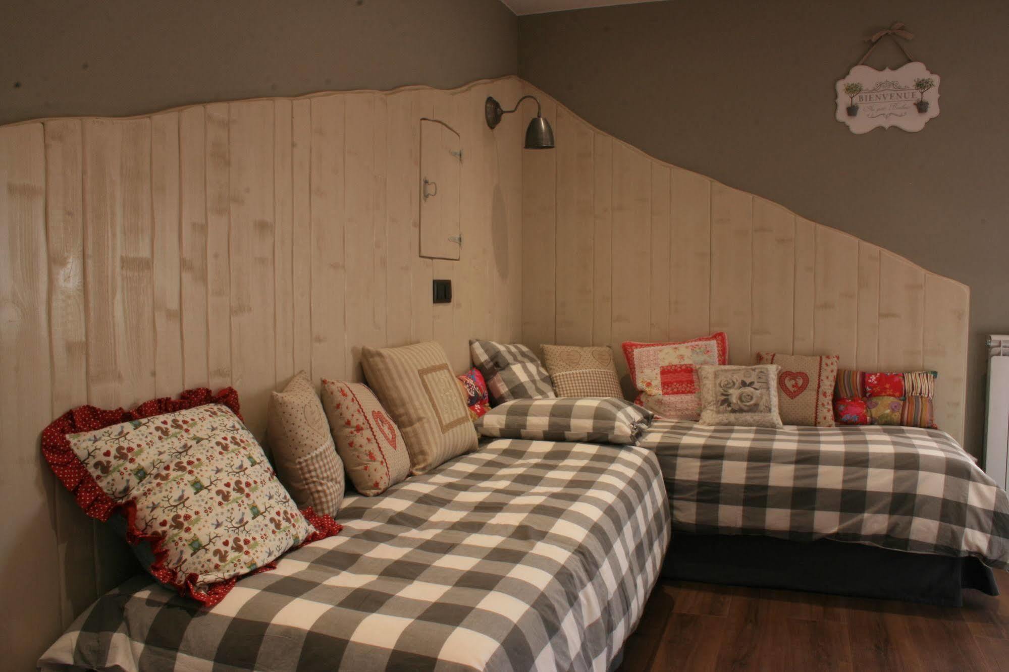 El Rincon De Andrea Apartamentos บีเอสกัส ภายนอก รูปภาพ